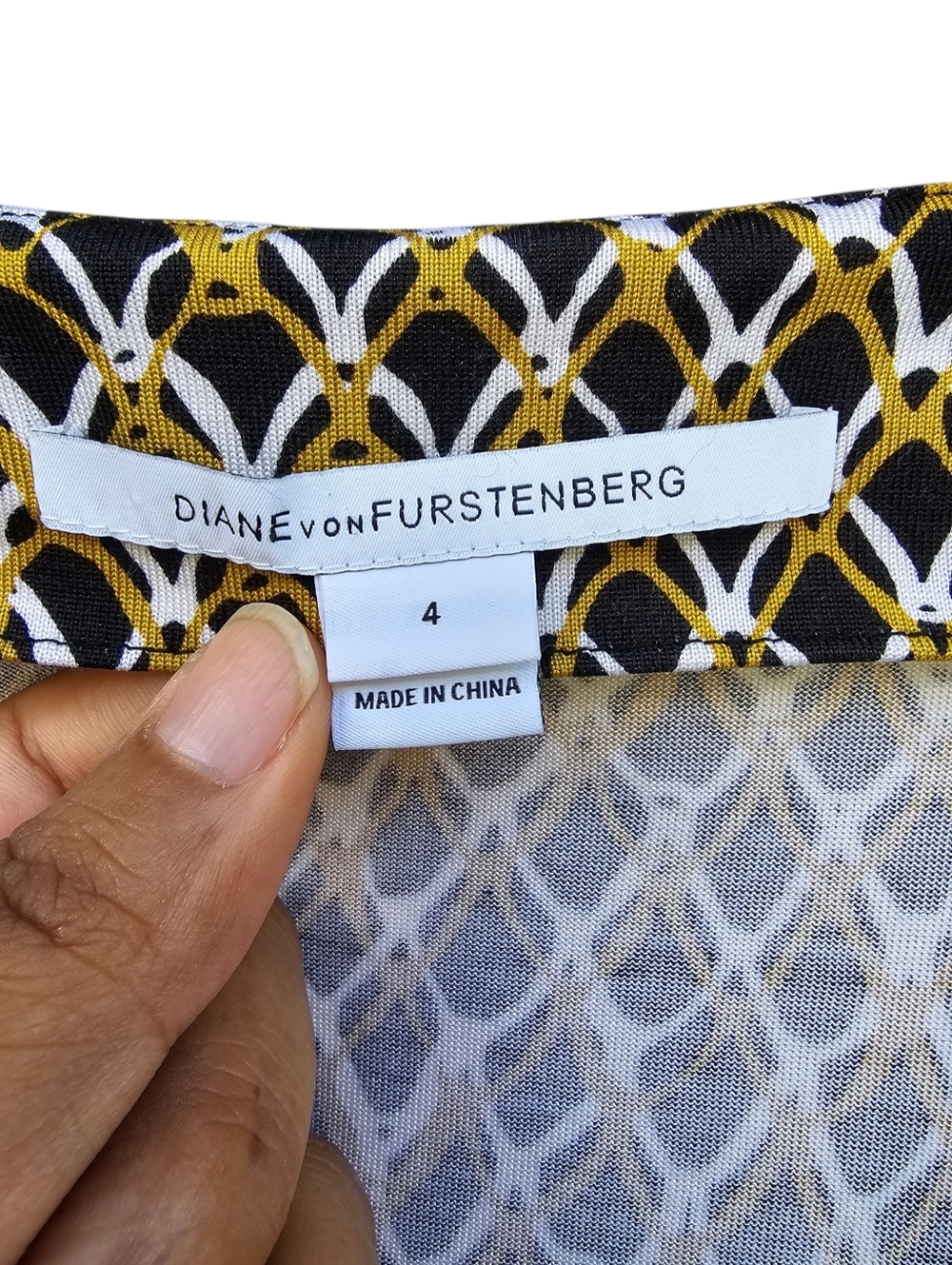 Diane Von Furstenberg New Julian 100% Silk Wrap Dress Size 4 - Picture 5 of 12